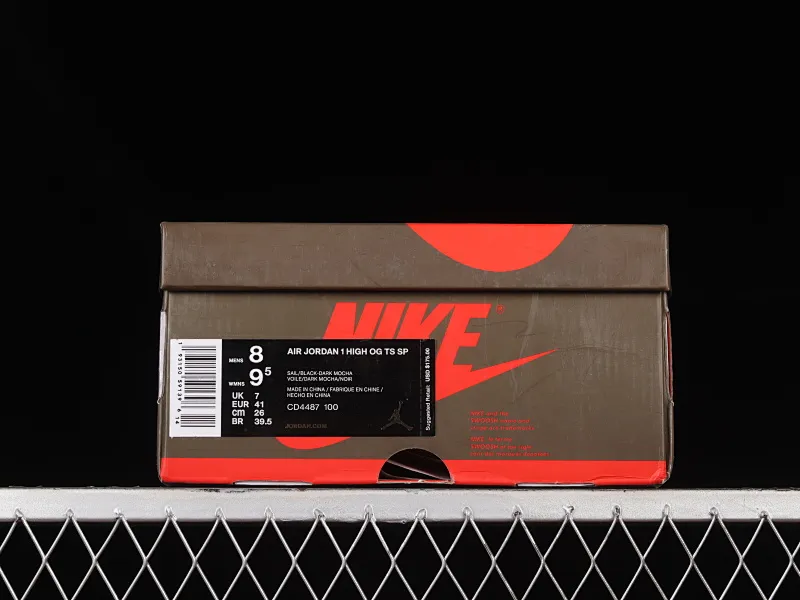 All Categories Air Jordan Jordan Series Basketball Shoes Air Jordan 1 High LW Version Travis Scott x Air Jordan 1 High OG AJ1 Reverse Hook Limited Edition CD4487-100